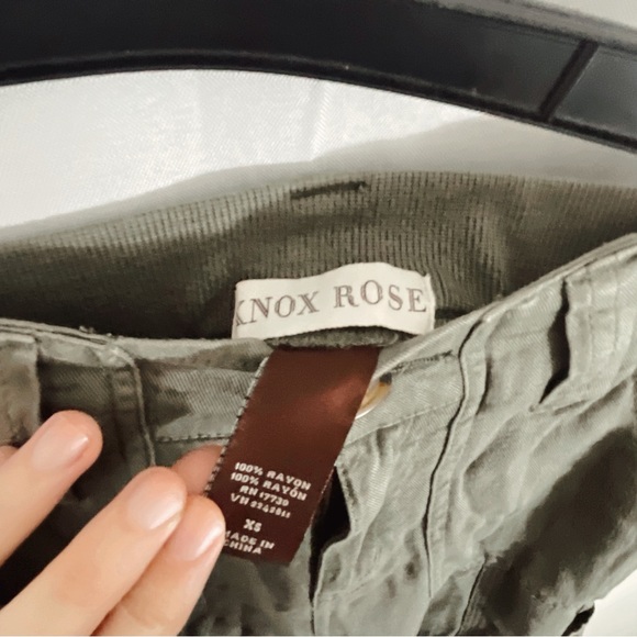 3 for 25! 🌻Olive Green Low/Mid Rise Cargo Utility “Kim Possible” Pants🌻 - Picture 11 of 11